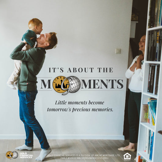 Free Social Media - About The Moments